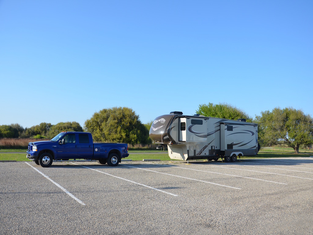 One night in overflow parking before the beach spot